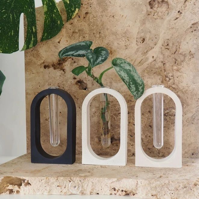 Minimalist Arch Frame Vase